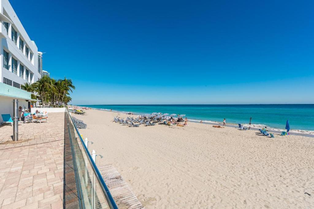 Flip Flop Paradise In Hollywood Florida Екстериор снимка