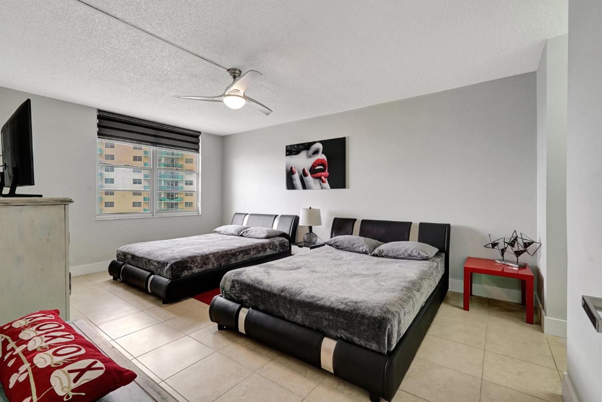 Flip Flop Paradise In Hollywood Florida Екстериор снимка